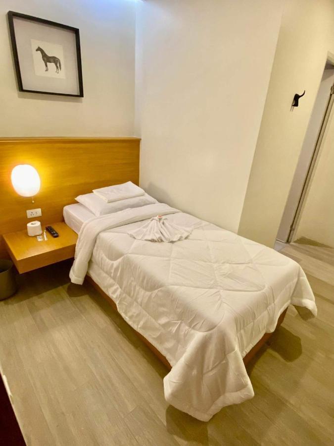 Aurora Suites パサイ エクステリア 写真